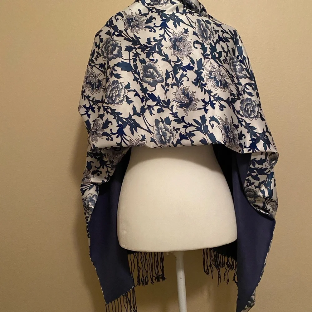 NWT 100% Silk Reversible Wrap Scarf Shawl With Fringe Blue and White